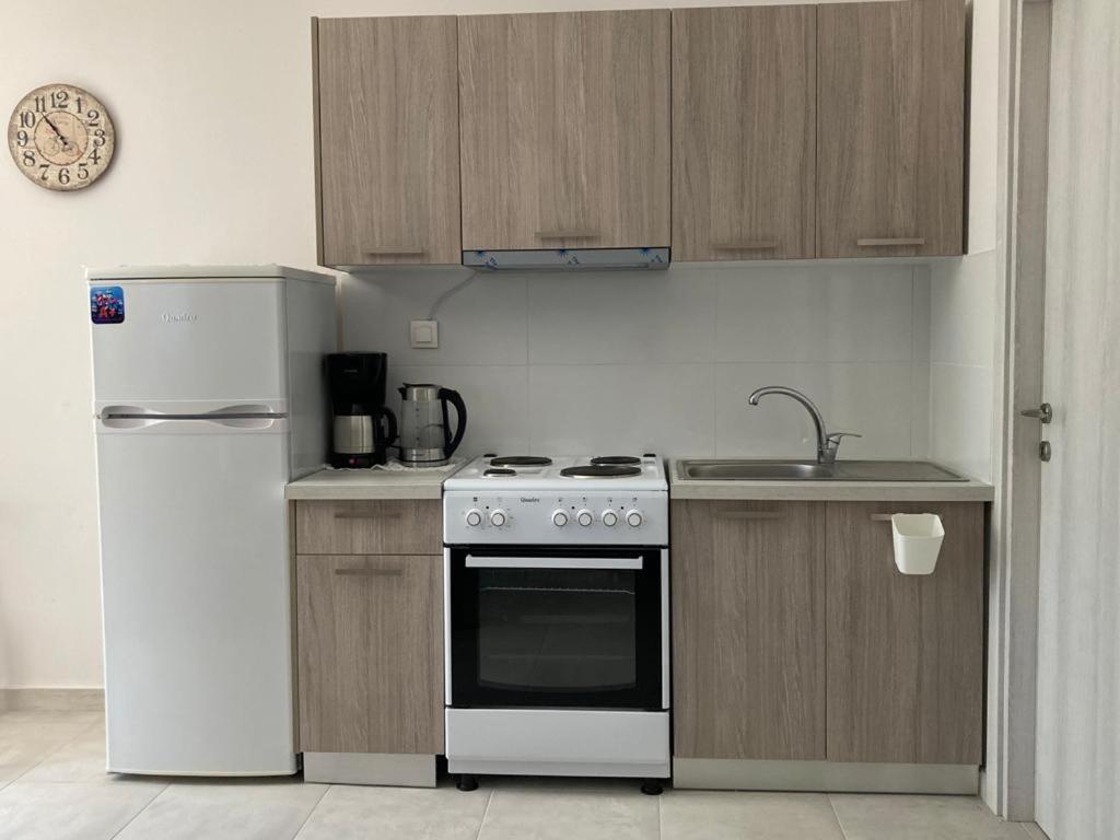 Petra-Elia Apartment Skála Foúrkas Екстериор снимка