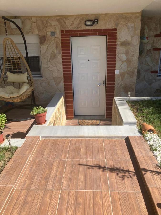 Petra-Elia Apartment Skála Foúrkas Екстериор снимка